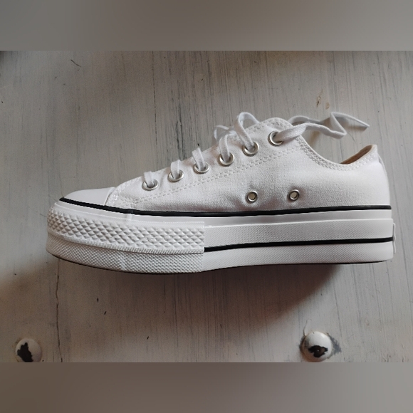 EUC Chuck All Star Lift Platform Converse - Picture 5 of 10